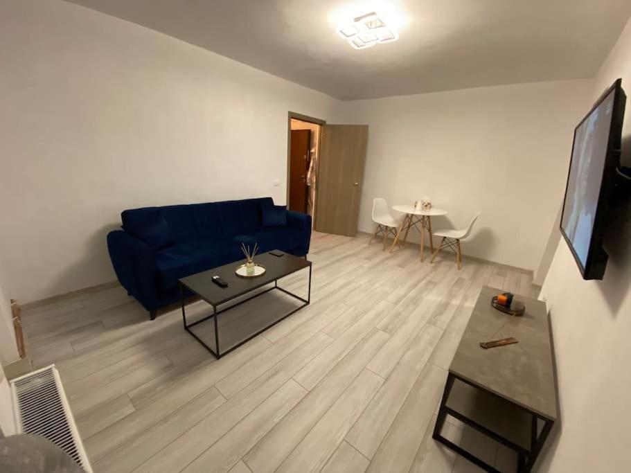 Black& White Apartment Brașov Exterior foto
